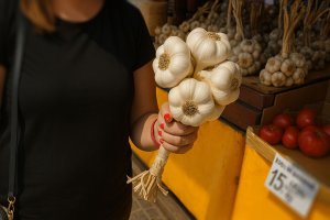 Buchetul  - sau romantism și foame prin Obor